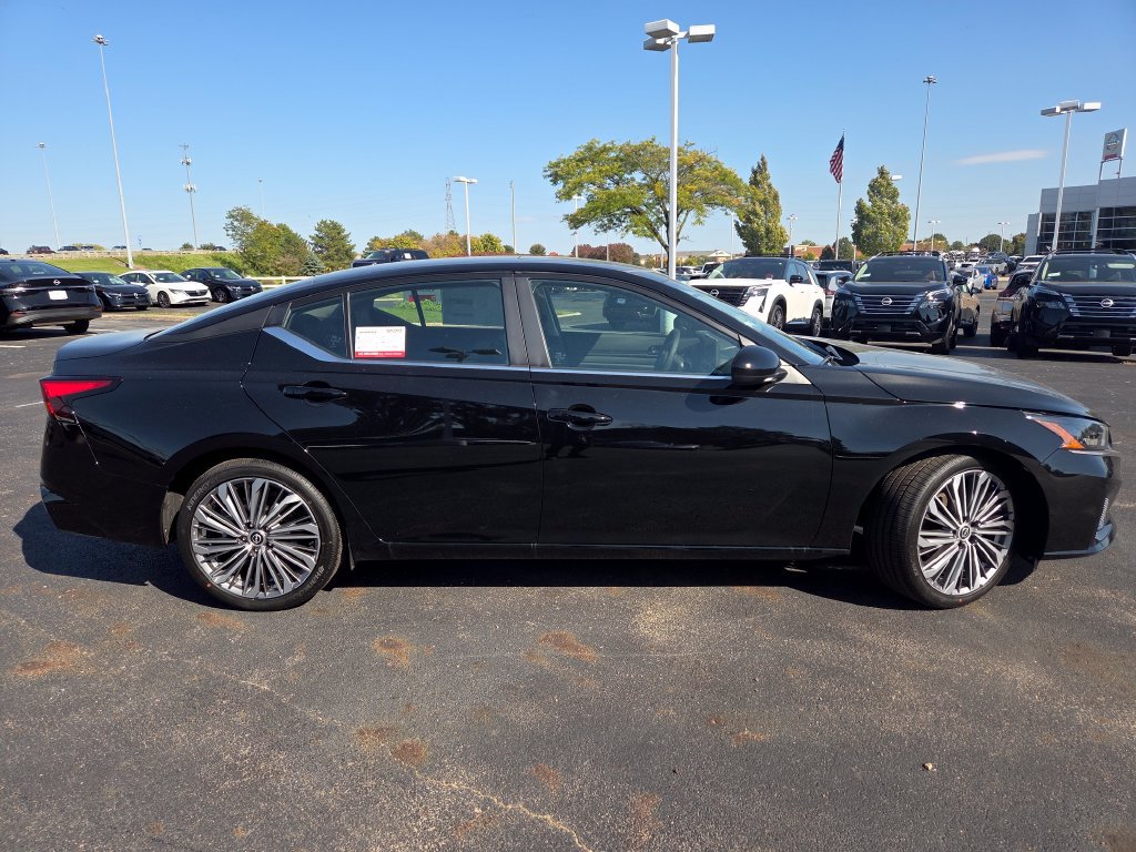 New 2026 Nissan Altima 2.5 SV FWD image 24