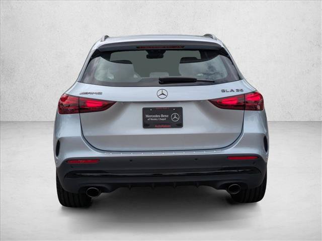 New 2026 Mercedes-Benz GLA 35 AMG 4MATIC image 7