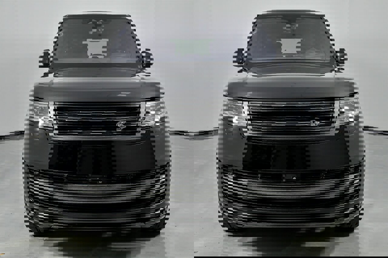 Used 2023 Land Rover Range Rover SV image 5