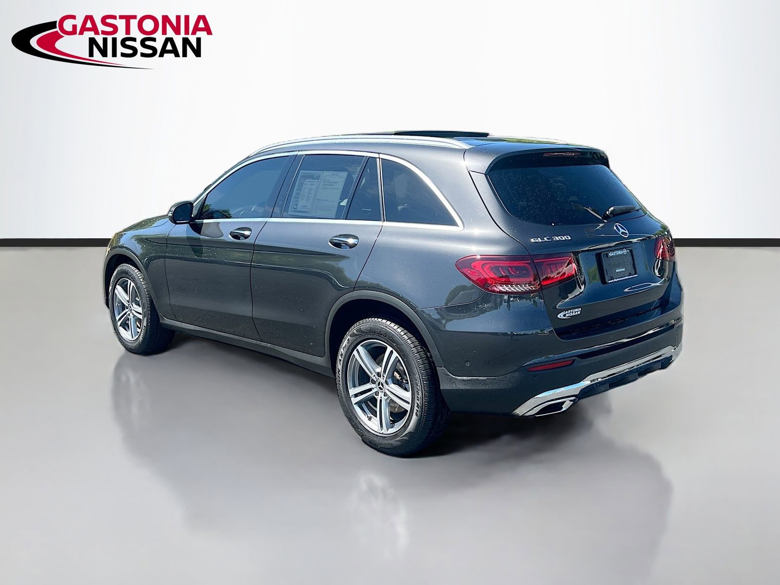 Used 2021 Mercedes-Benz GLC 300 image 6