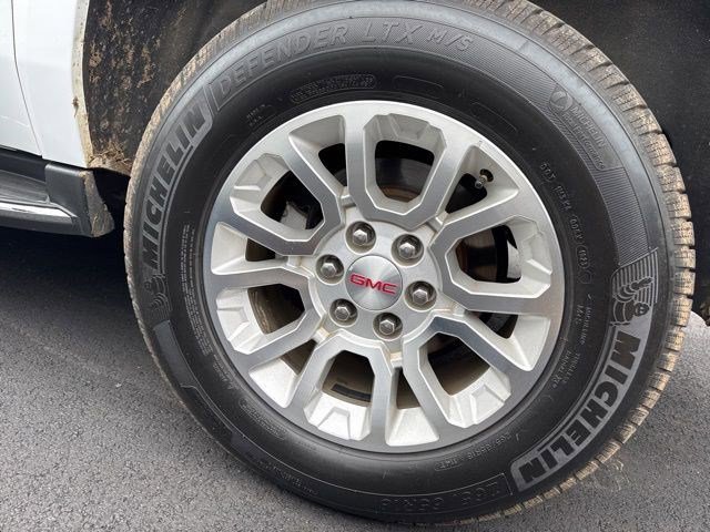 Used 2018 GMC Yukon XL SLT AWD/4WD image 4