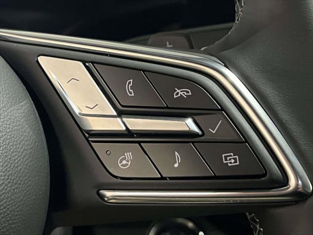 Used 2025 Buick Enclave Preferred w/ Power Package image 24