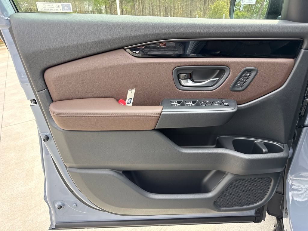 New 2026 Honda Pilot TrailSport image 12