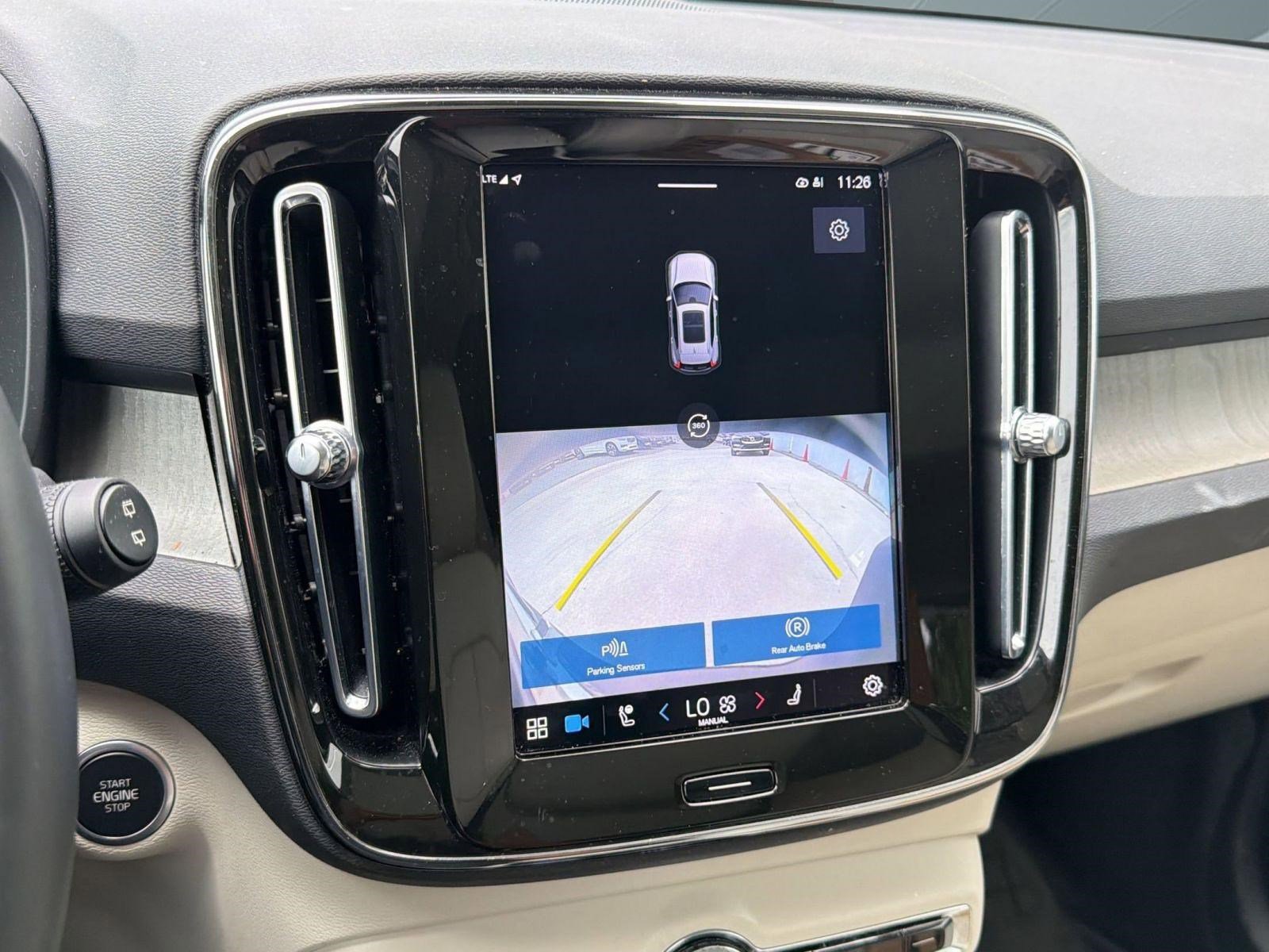 Certified 2023 Volvo XC40 B5 Ultimate w/ Protection Package Premier image 25