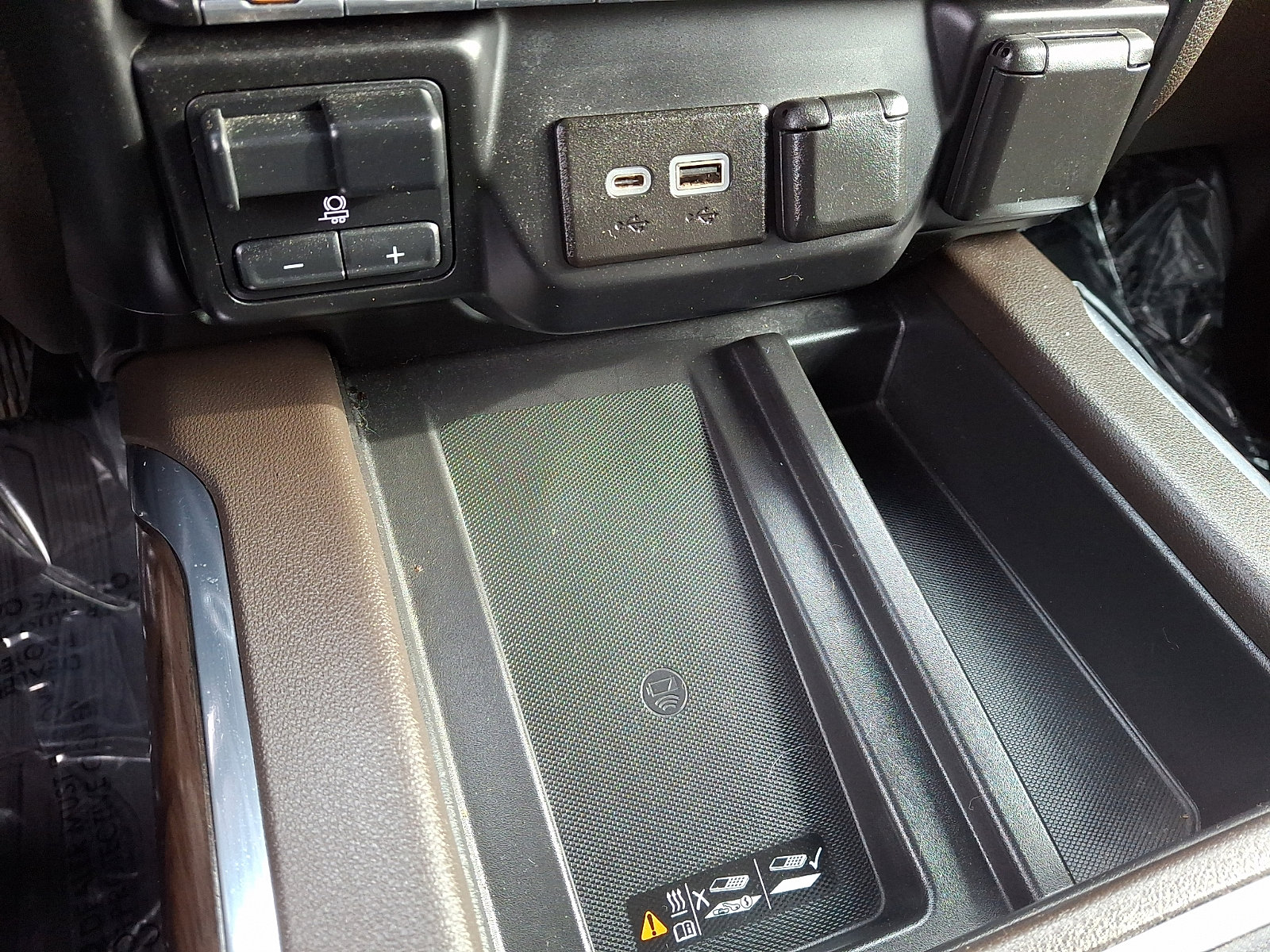 Used 2020 GMC Sierra 1500 SLT w/ SLT Premium Plus Package image 27