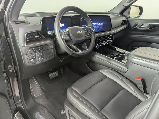 Used 2025 Chevrolet Tahoe LT AWD/4WD image 11