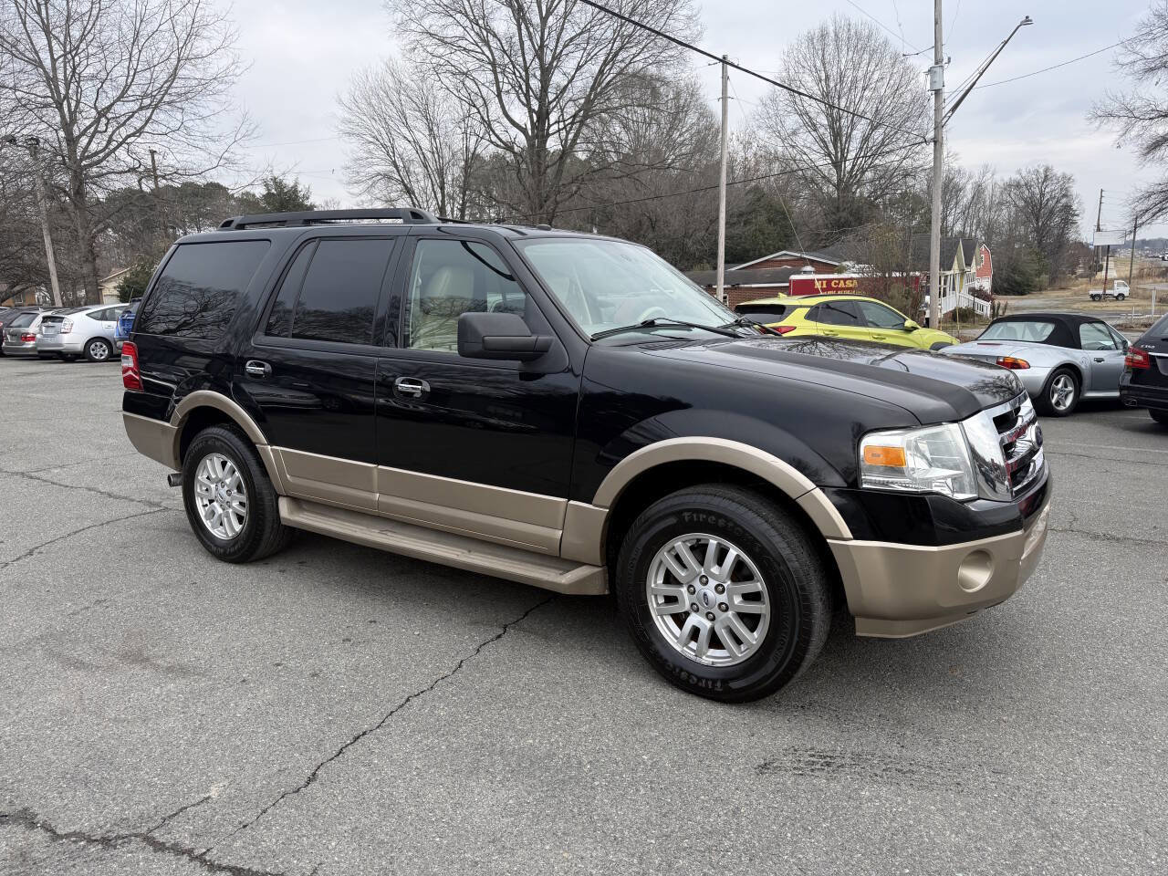Used 2012 Ford Expedition XLT image 4