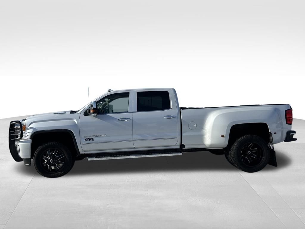 Used 2019 GMC Sierra 3500 Denali w/ Duramax Plus Package image 20