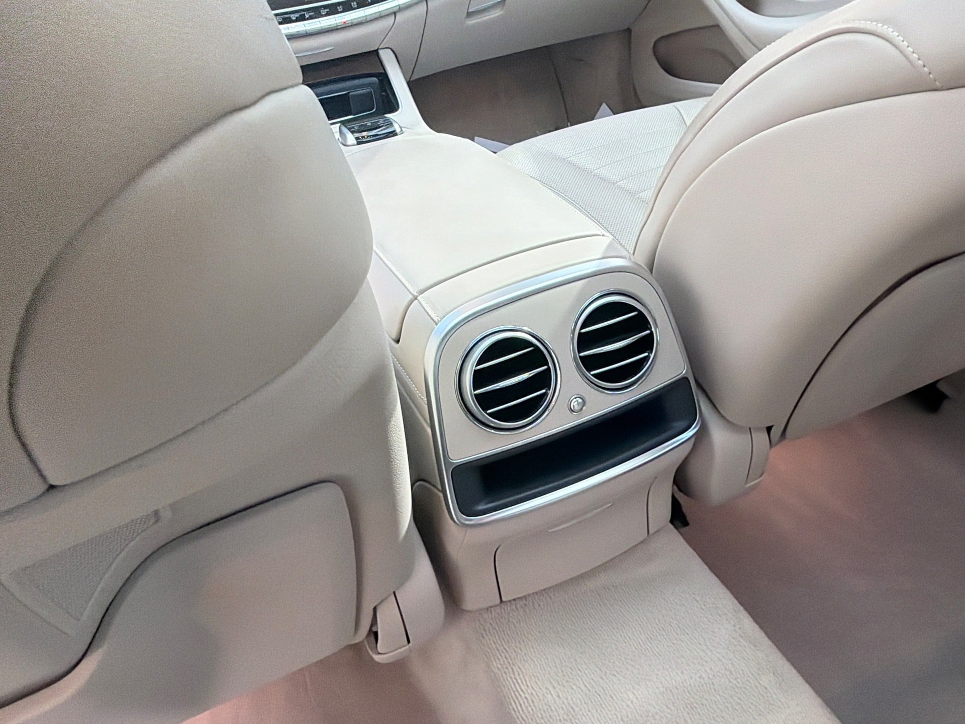 Used 2019 Mercedes-Benz S 560 Sedan image 24