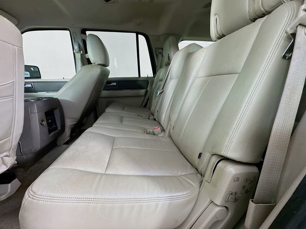 Used 2014 Ford Expedition XLT RWD image 28