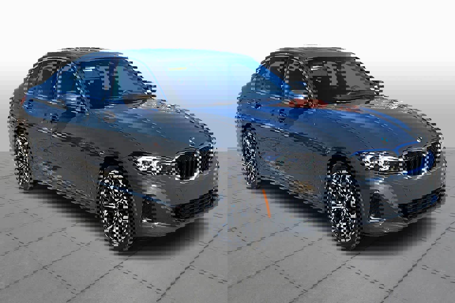 Used 2026 BMW 330i Sedan w/ Premium Package image 2