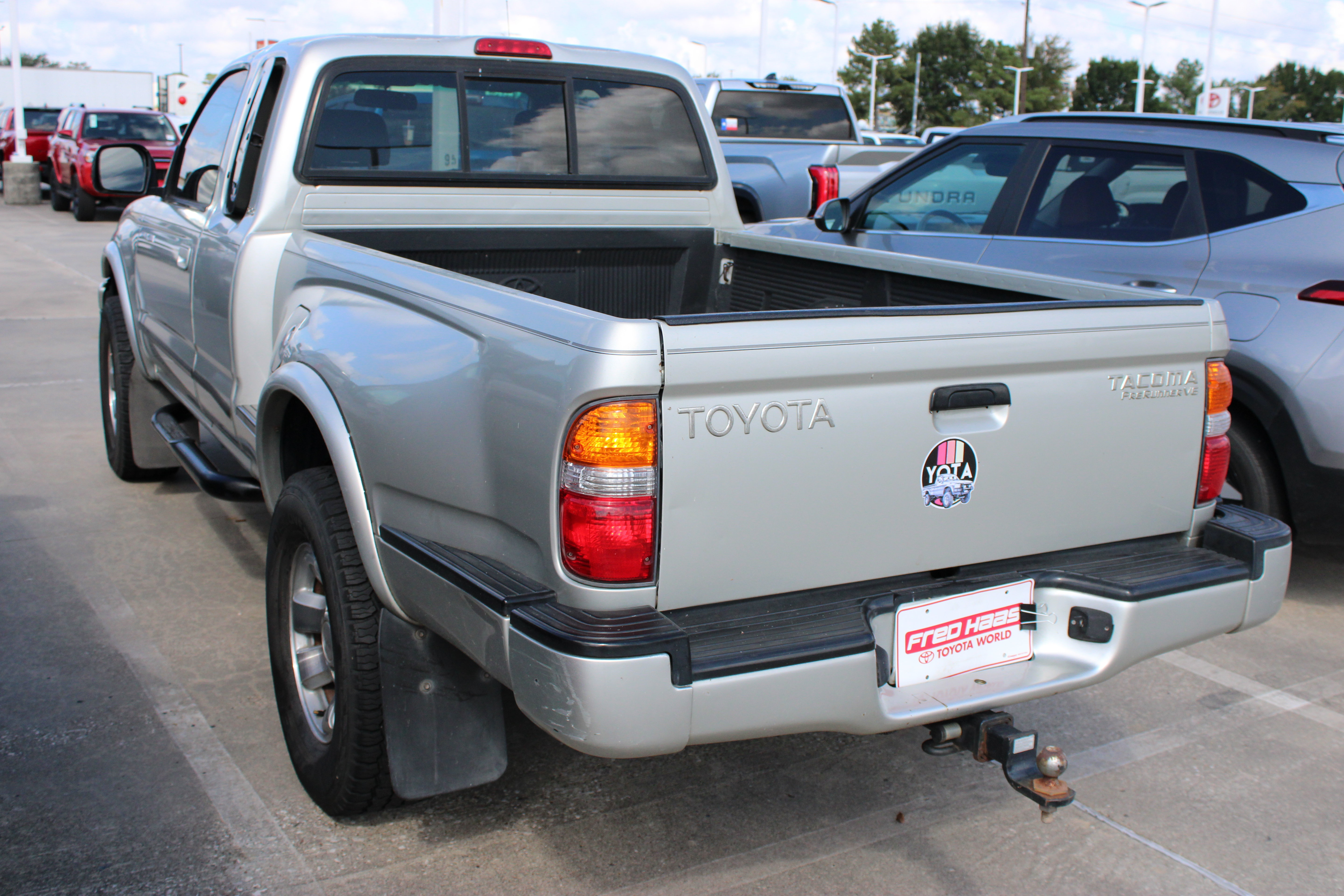 Used 2001 Toyota Tacoma PreRunner w/ SR5 Pkg w/ Color-Keyed Pkg RWD image 8