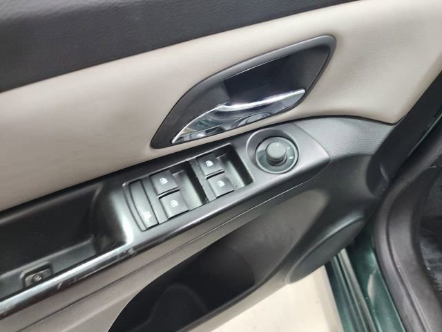 Used 2014 Chevrolet Cruze LS FWD image 18