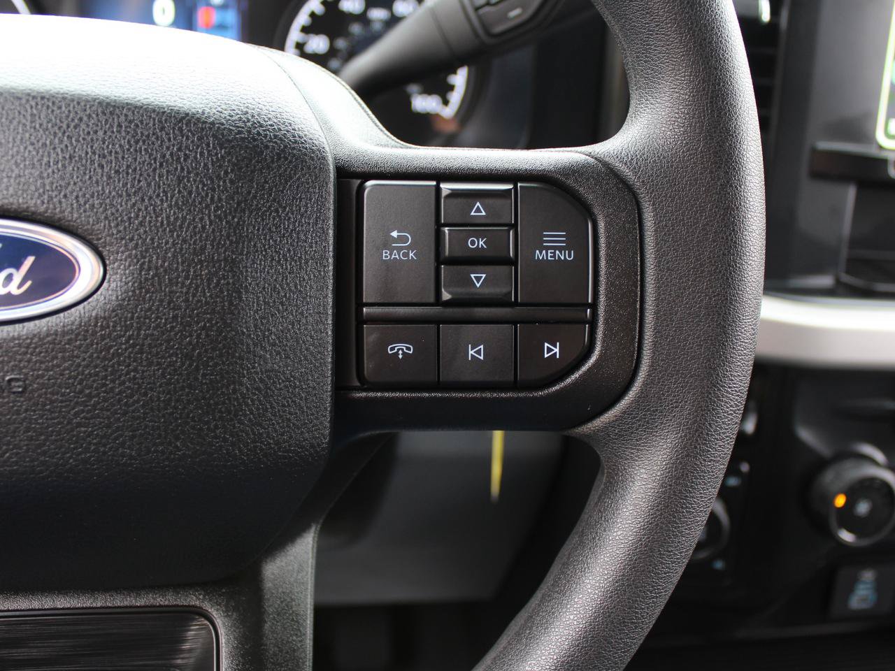 Used 2025 Ford F250 XL w/ FX4 Off-Road Package AWD/4WD image 28
