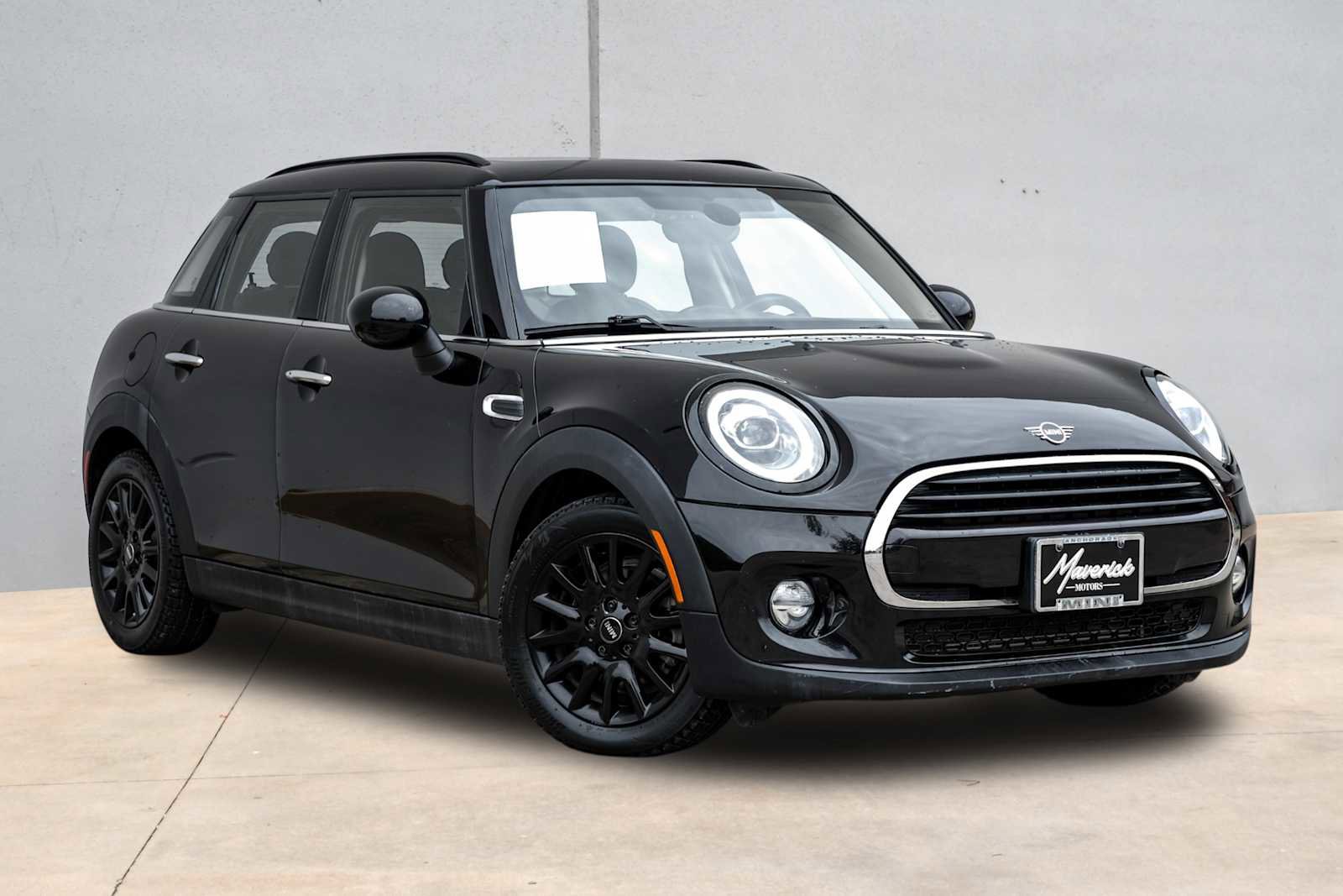 Used 2019 MINI Cooper 4-Door Hardtop image 7