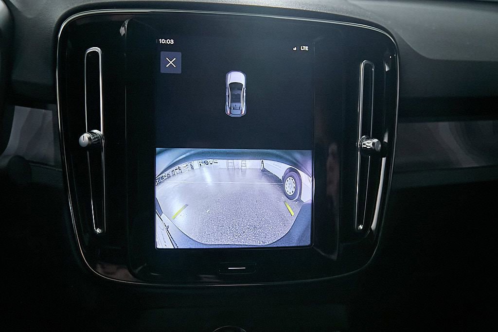 Certified 2023 Volvo C40 P8 Recharge Plus AWD/4WD image 30