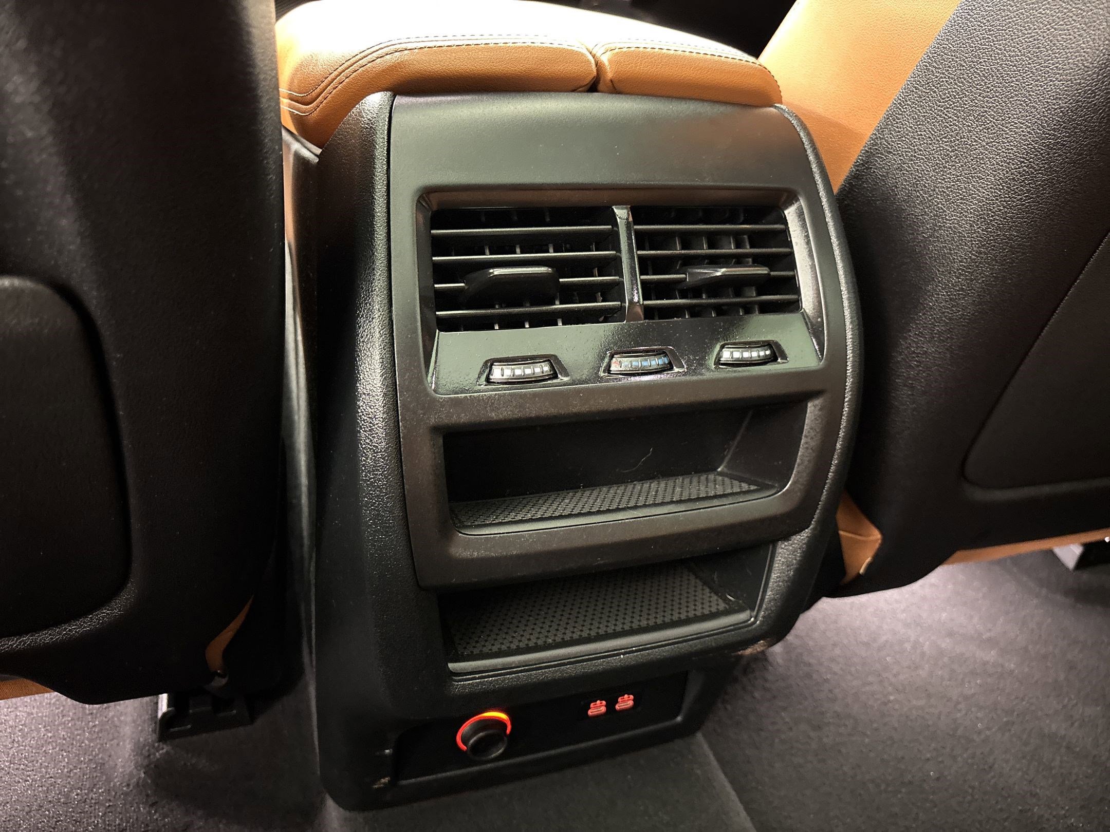 Certified 2024 BMW X5 M60i w/ Parking Assistance Package image 31