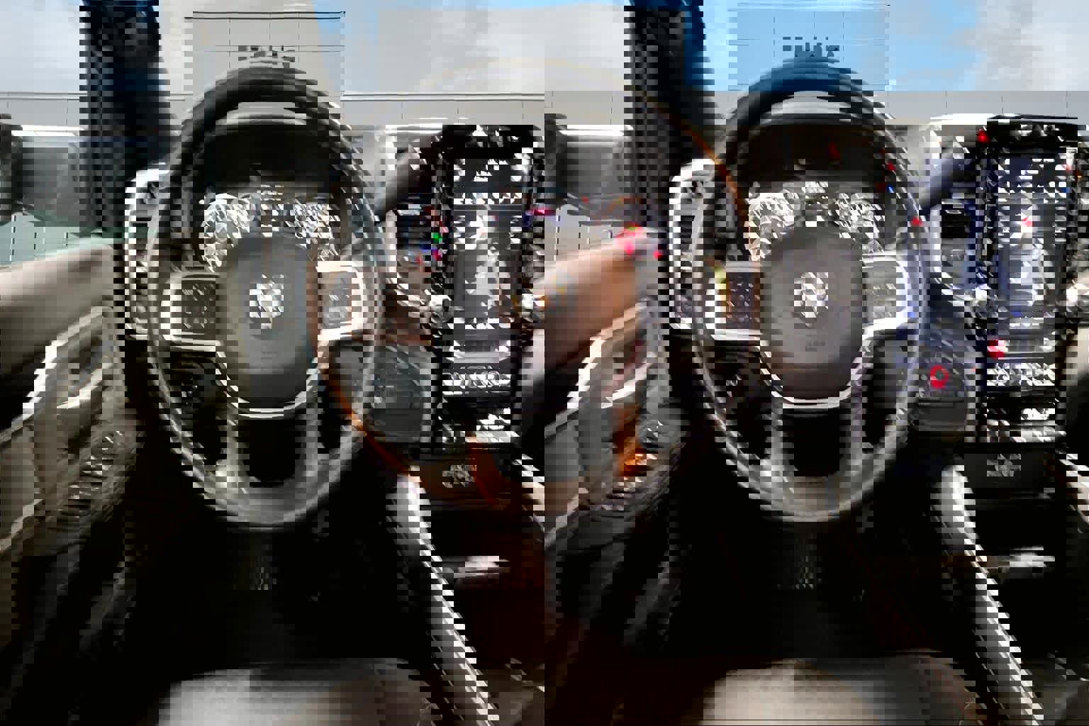 Used 2021 RAM 2500 Big Horn w/ Level 1 Equipment Group image 15