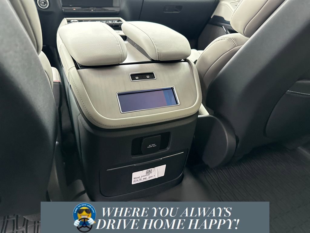 New 2025 Lincoln Navigator L Reserve image 25