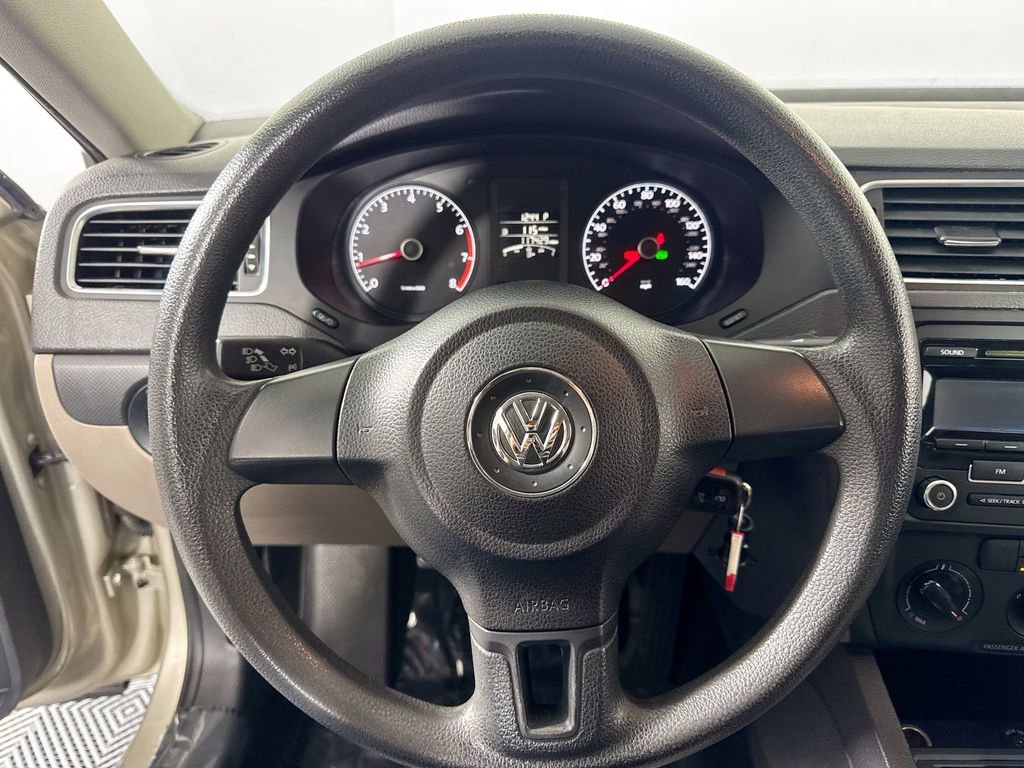 Used 2014 Volkswagen Jetta S image 11