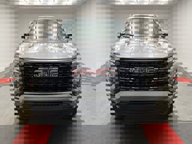 New 2026 GMC Canyon Elevation w/ Technology Package image 2