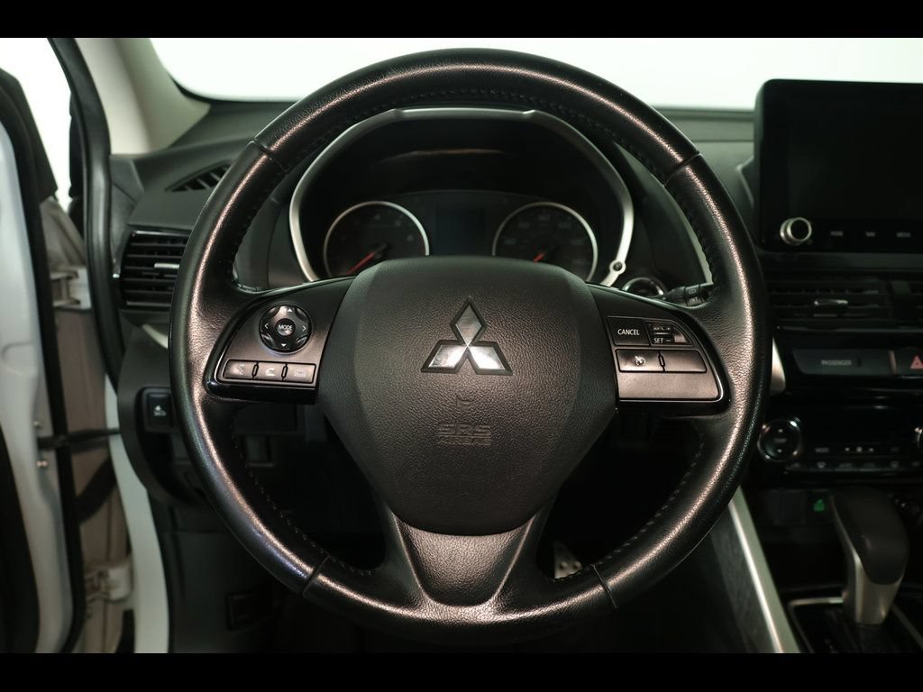 Used 2022 Mitsubishi Eclipse Cross SE FWD image 16