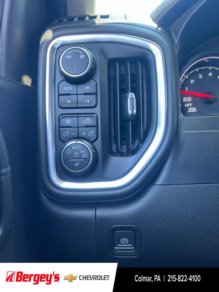 Used 2019 Chevrolet Silverado 1500 LT w/ All-Star Edition AWD/4WD image 22