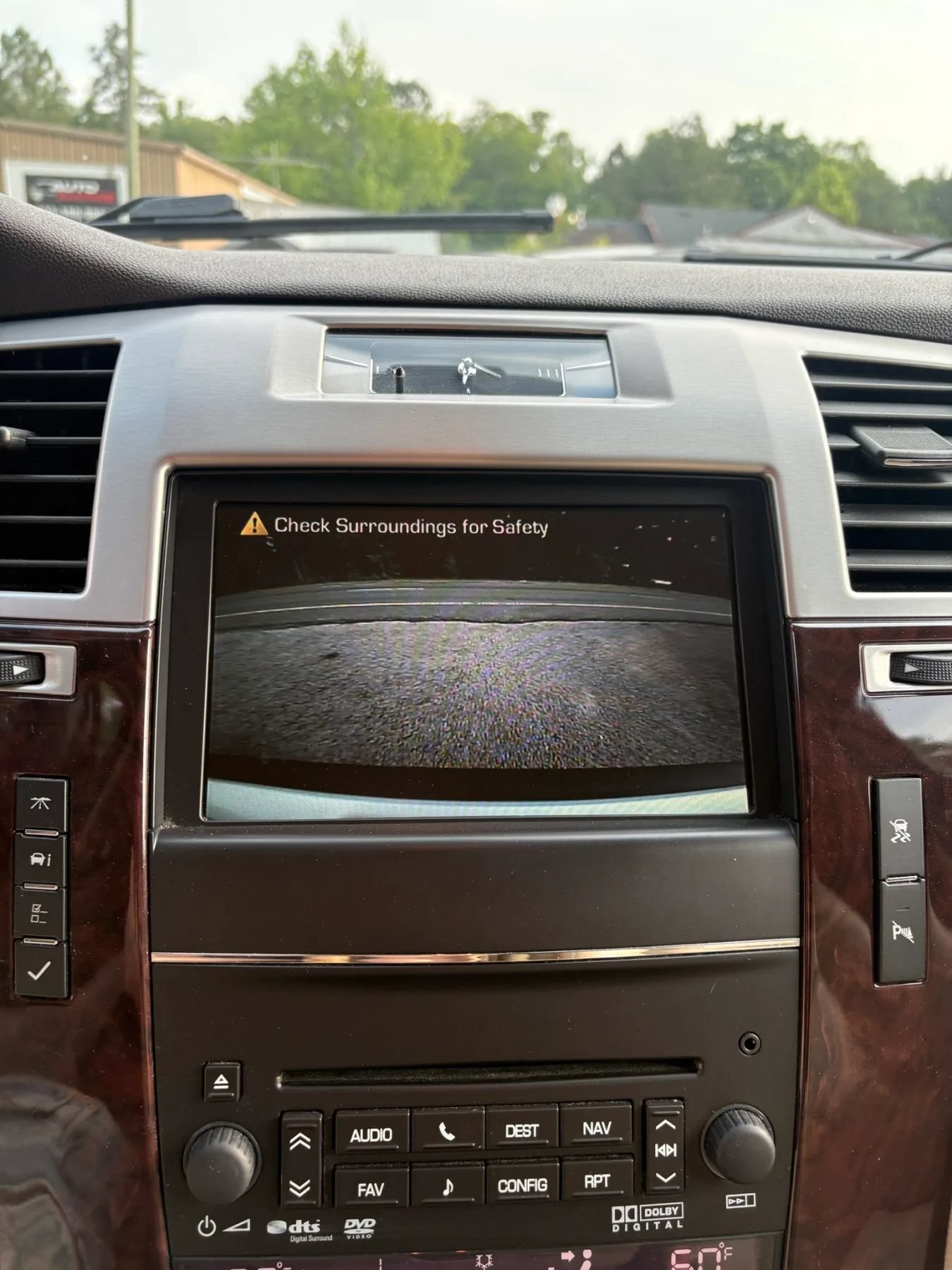Used 2011 Cadillac Escalade Premium AWD/4WD image 50