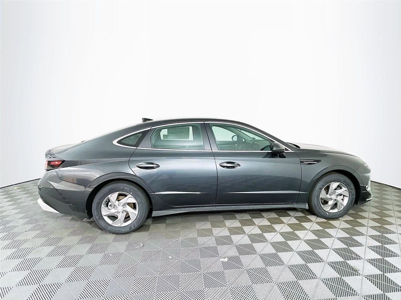 New 2026 Hyundai Sonata SE FWD image 9