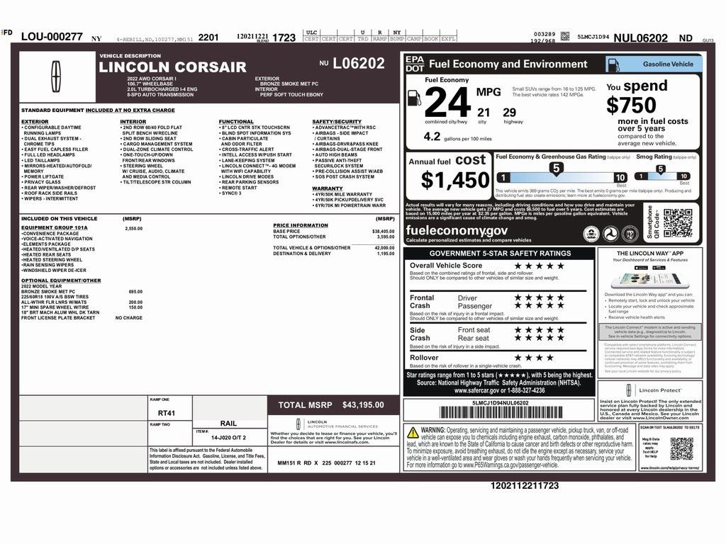 Used 2022 Lincoln Corsair AWD w/ Equipment Group 101A image 2