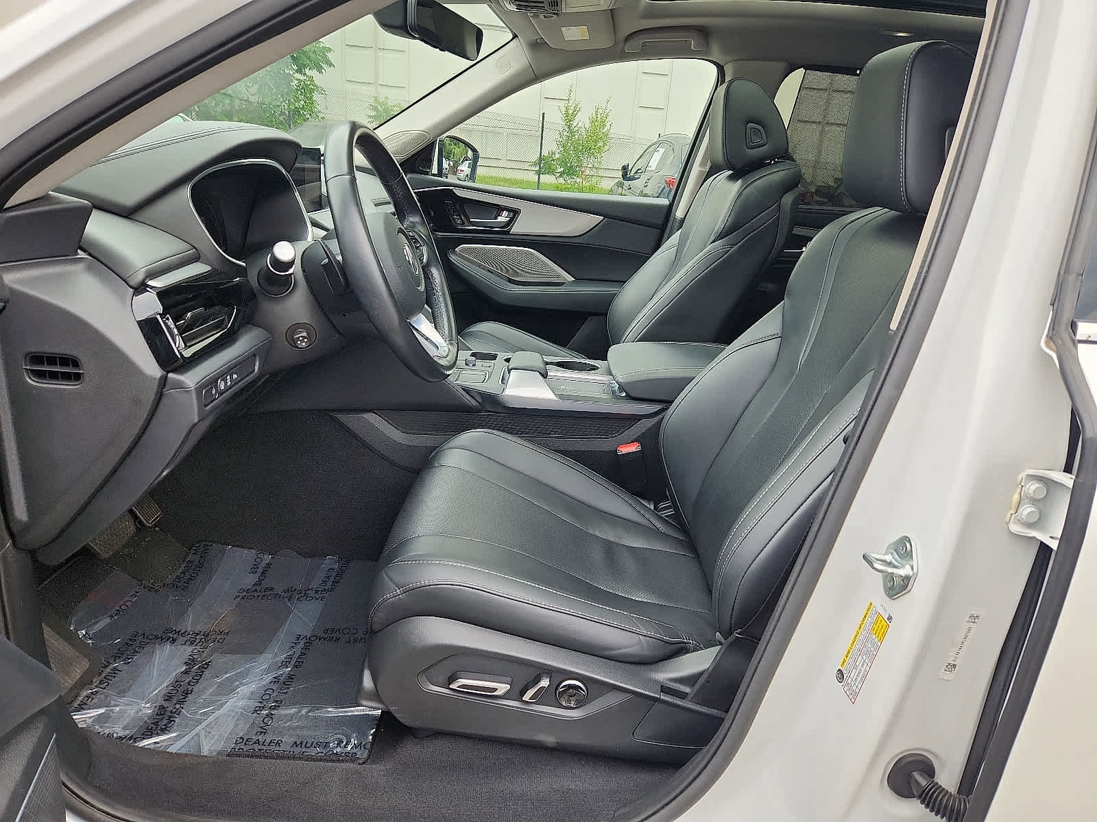 Certified 2023 Acura MDX SH-AWD w/ Technology Package image 15