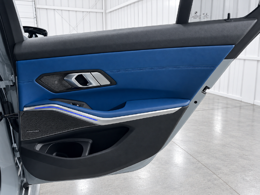 Used 2022 BMW M3 w/ Executive Package RWD image 41