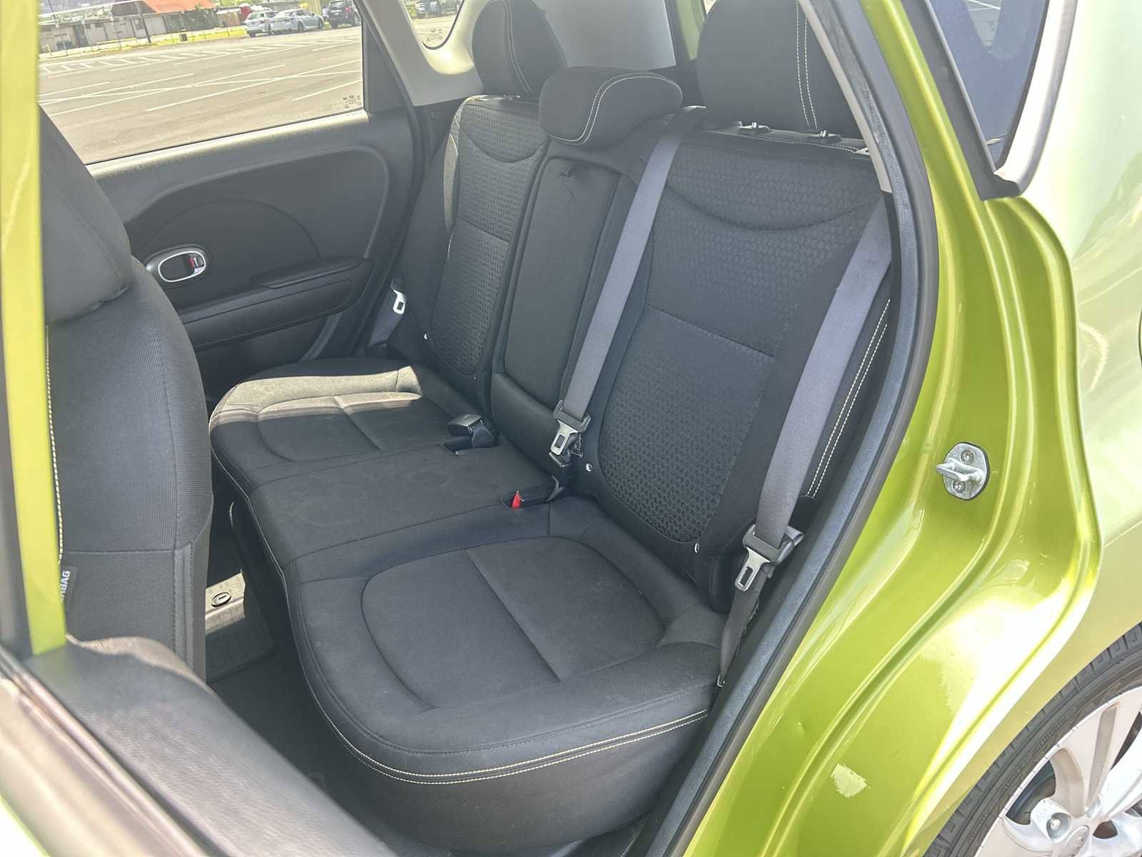 Used 2016 Kia Soul + FWD image 23