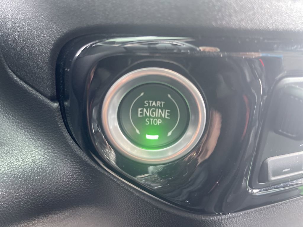 Used 2022 Chevrolet Silverado 1500 ZR2 w/ Technology Package image 24