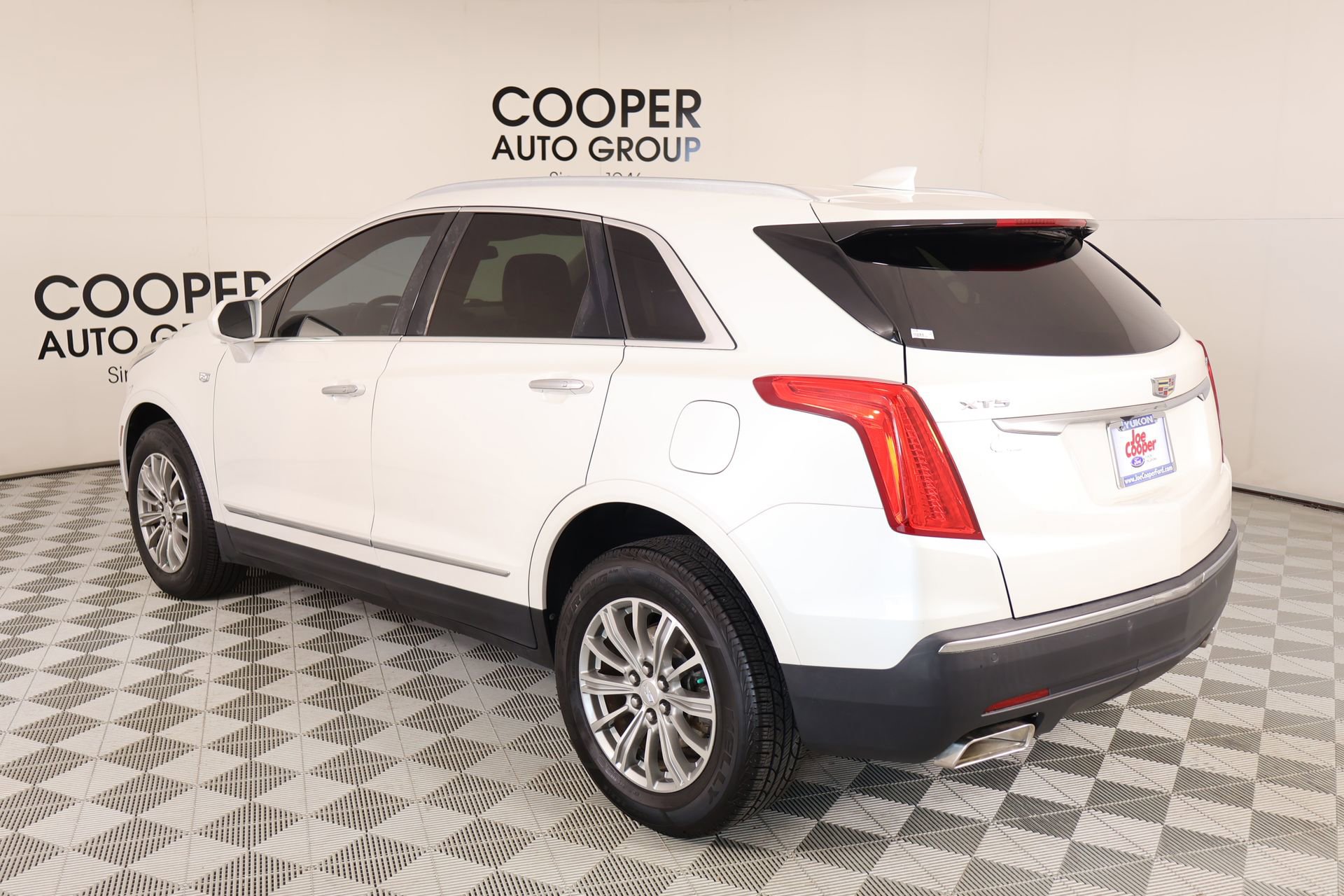 Used 2017 Cadillac XT5 Luxury FWD image 23