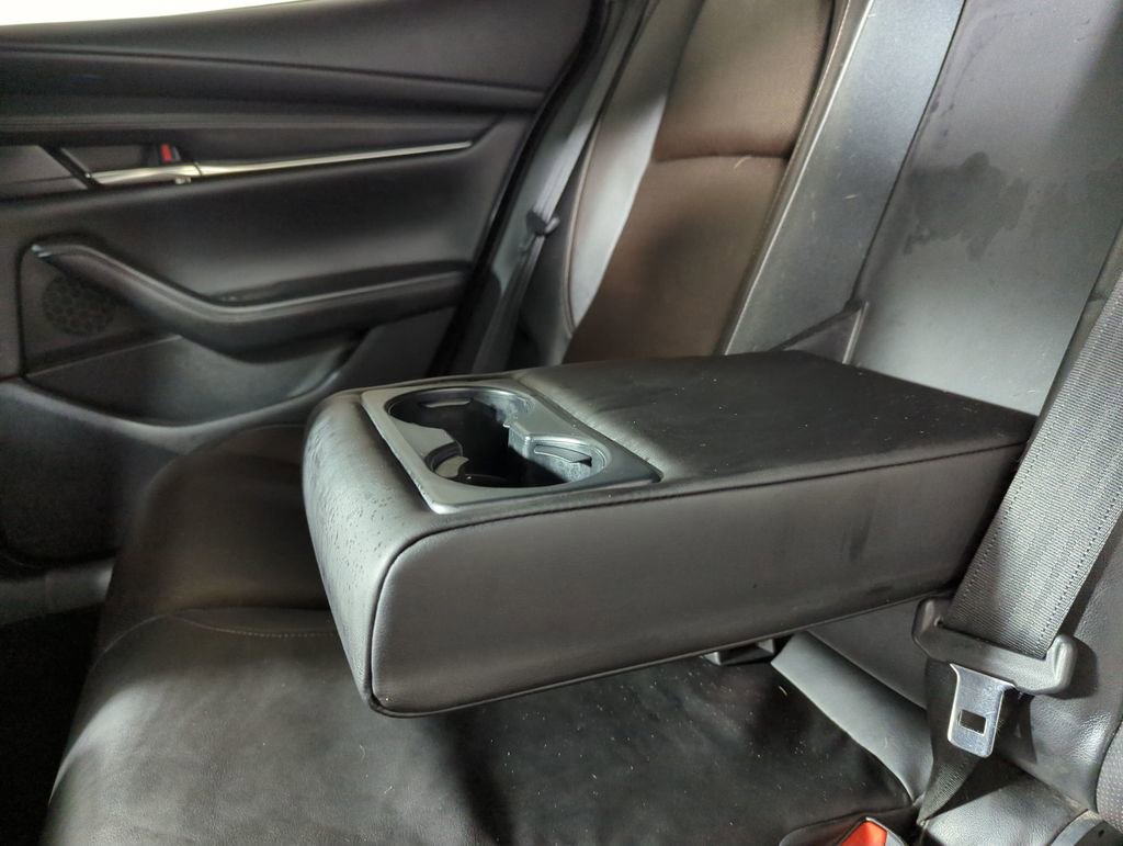 Used 2021 MAZDA MAZDA3 Hatchback w/Premium Plus Pkg image 32