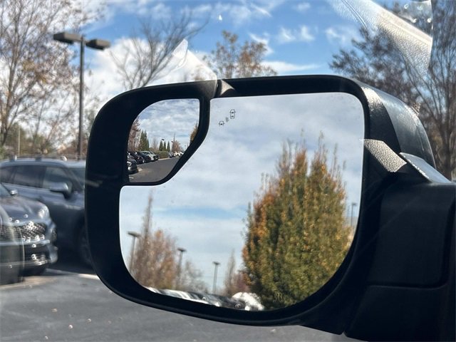 Used 2020 Nissan Titan PRO-4X w/ Pro-4x Utility Package image 15