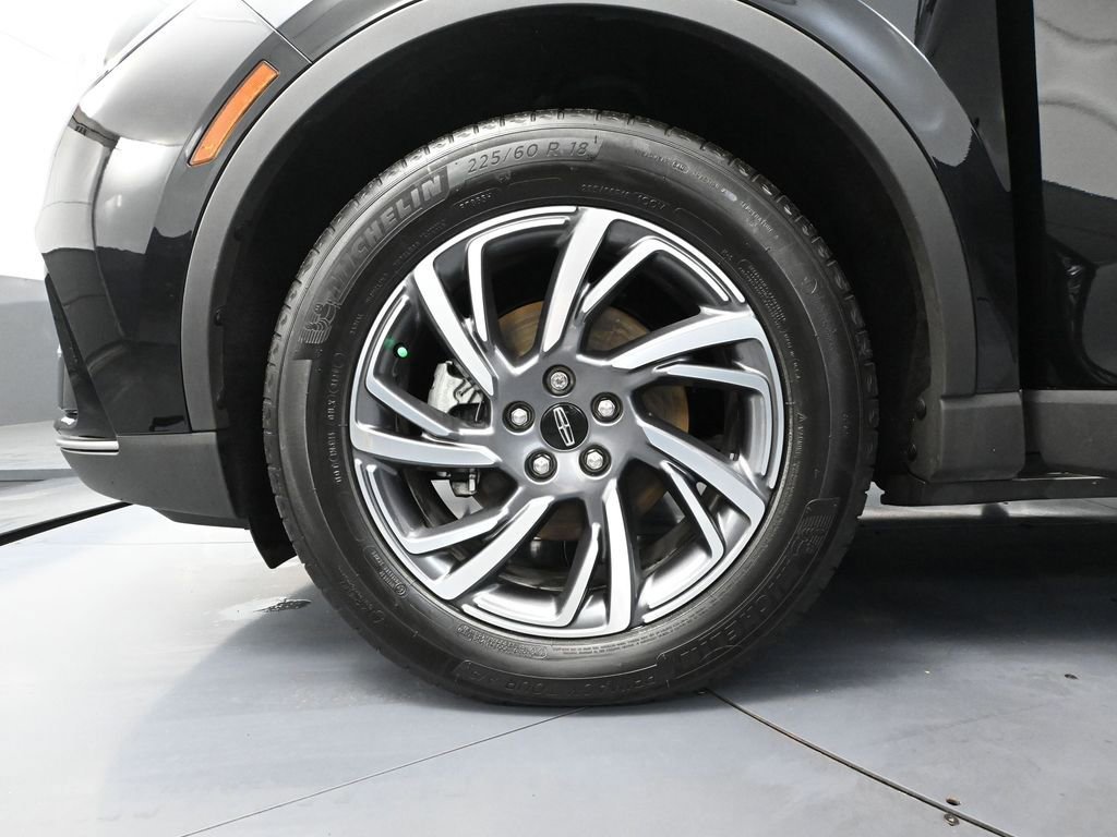 Used 2024 Lincoln Corsair AWD w/ Equipment Group 101A image 18