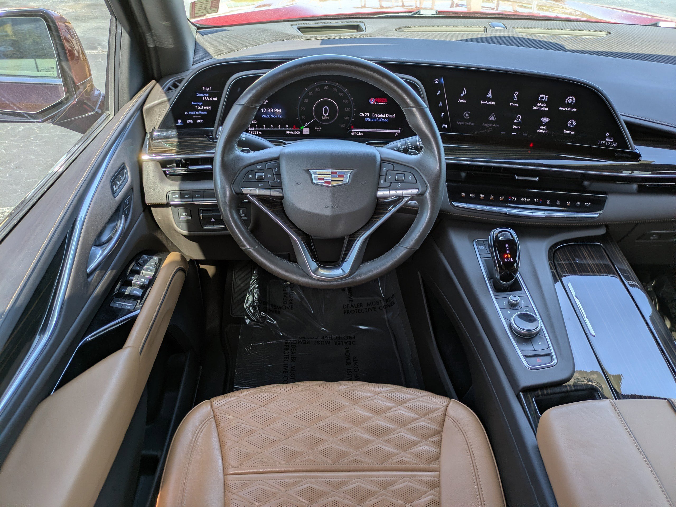 Used 2021 Cadillac Escalade ESV Premium Luxury w/ Driver Assist Tech Package image 15