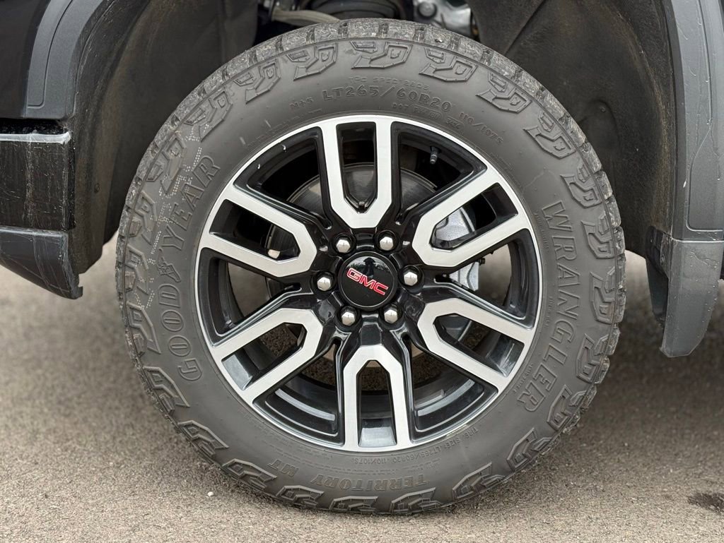 Used 2025 GMC Sierra 1500 AT4 w/ AT4 Premium Package image 9
