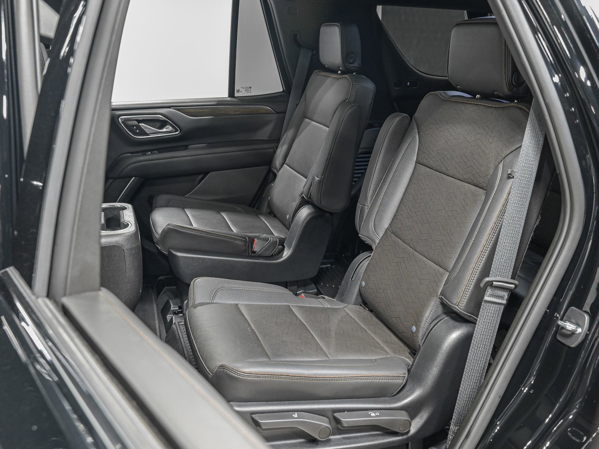 Used 2023 Chevrolet Tahoe High Country w/ Premium Package 2 image 30