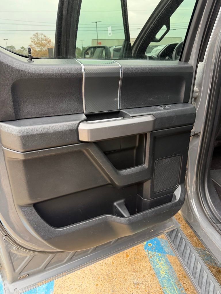 Used 2018 Ford F150 XLT w/ Equipment Group 302A Luxury image 8