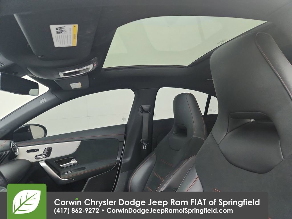 Used 2022 Mercedes-Benz CLA 35 AMG 4MATIC image 31
