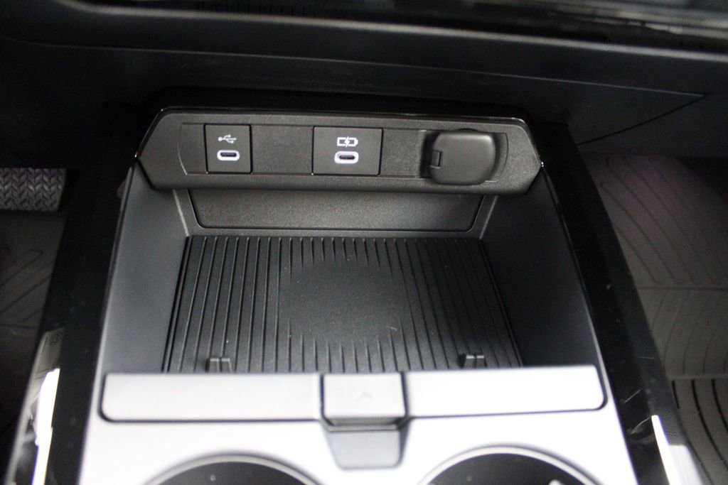 New 2026 Toyota Prius Plug-In Hybrid FWD image 37