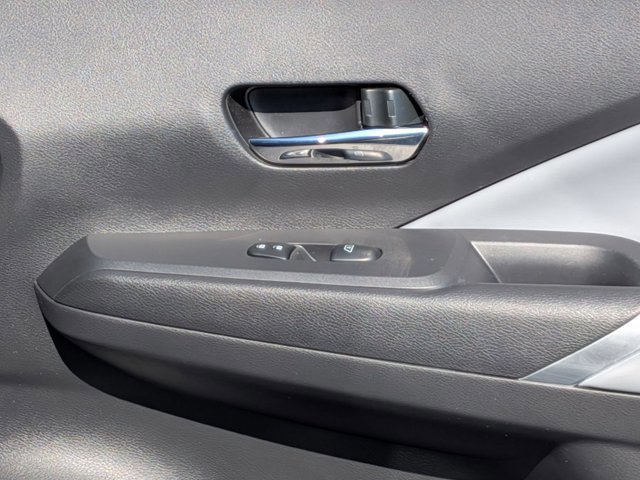 Certified 2023 Nissan Kicks SR w/ SR Premium Package FWD image 30
