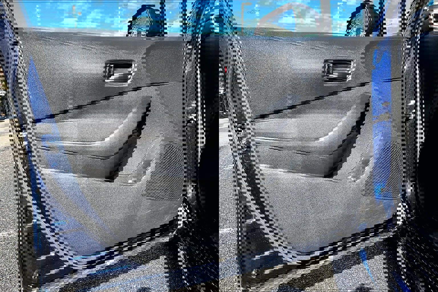 Used 2022 Toyota Corolla LE w/ LE Convenience Package image 21