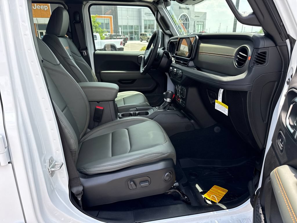 New 2026 Jeep Gladiator Mojave AWD/4WD image 30