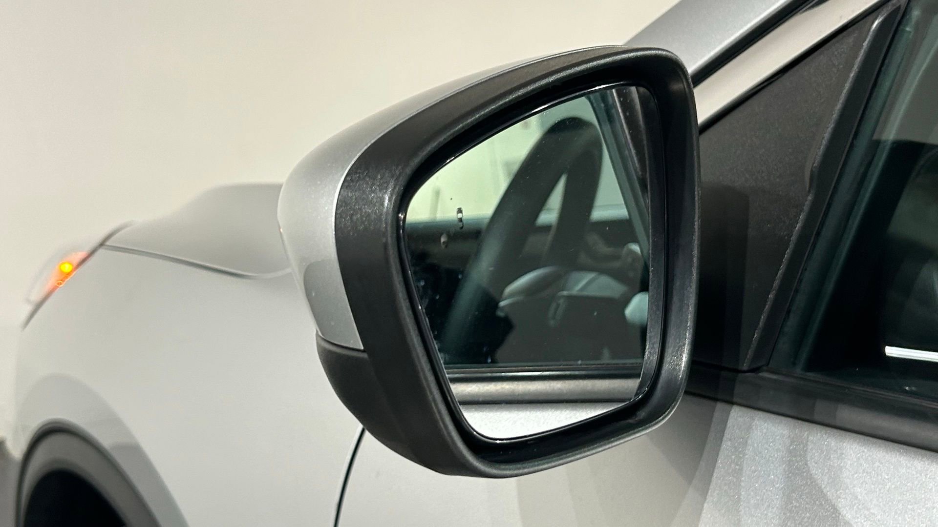Used 2020 Ford Escape SE AWD/4WD image 17