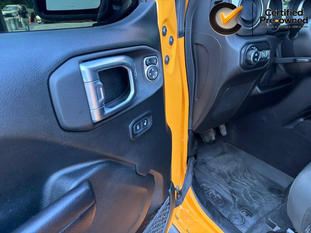 Certified 2021 Jeep Gladiator Sport AWD/4WD image 42