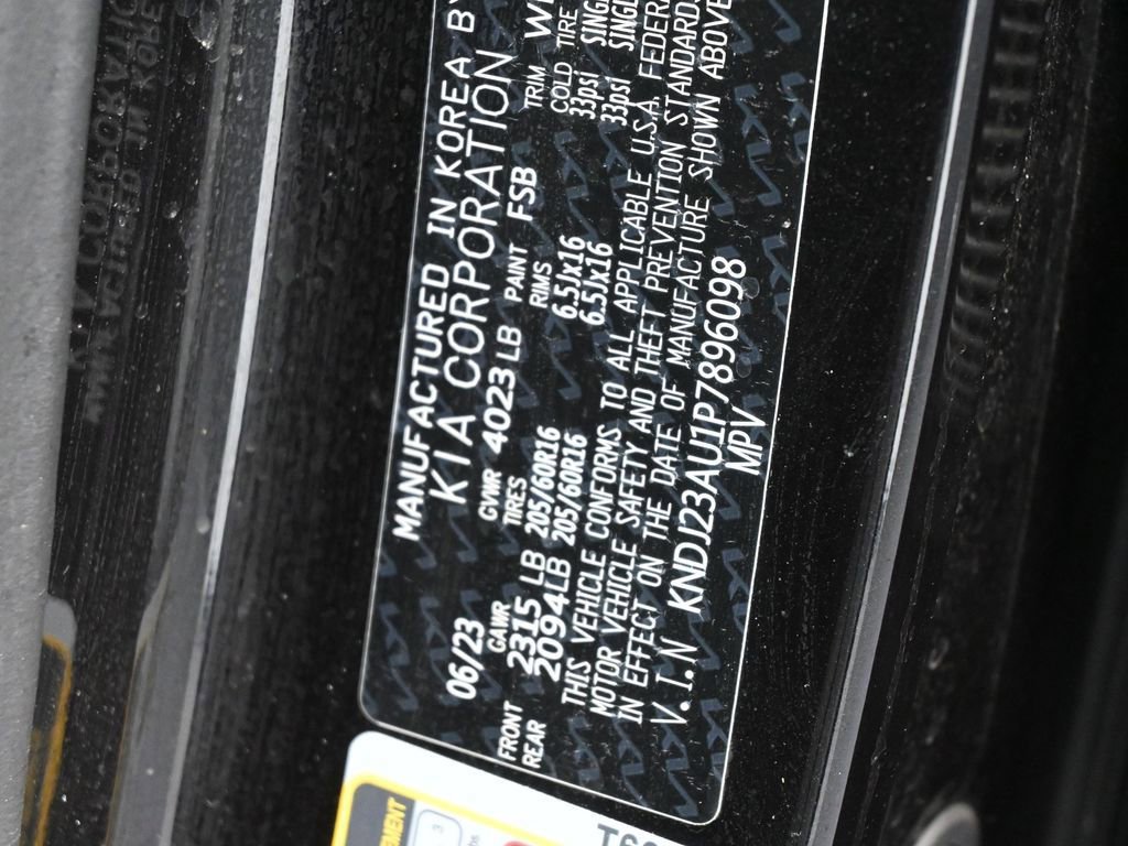 Used 2023 Kia Soul LX w/ Option Group 015 image 17